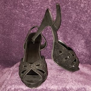🦄NWOT Torrid platform studded  slingback 11 w